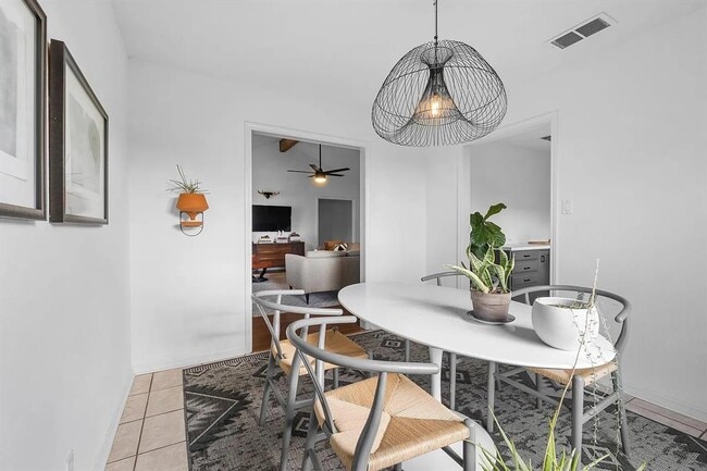 Photo - 8303 Red Willow Dr