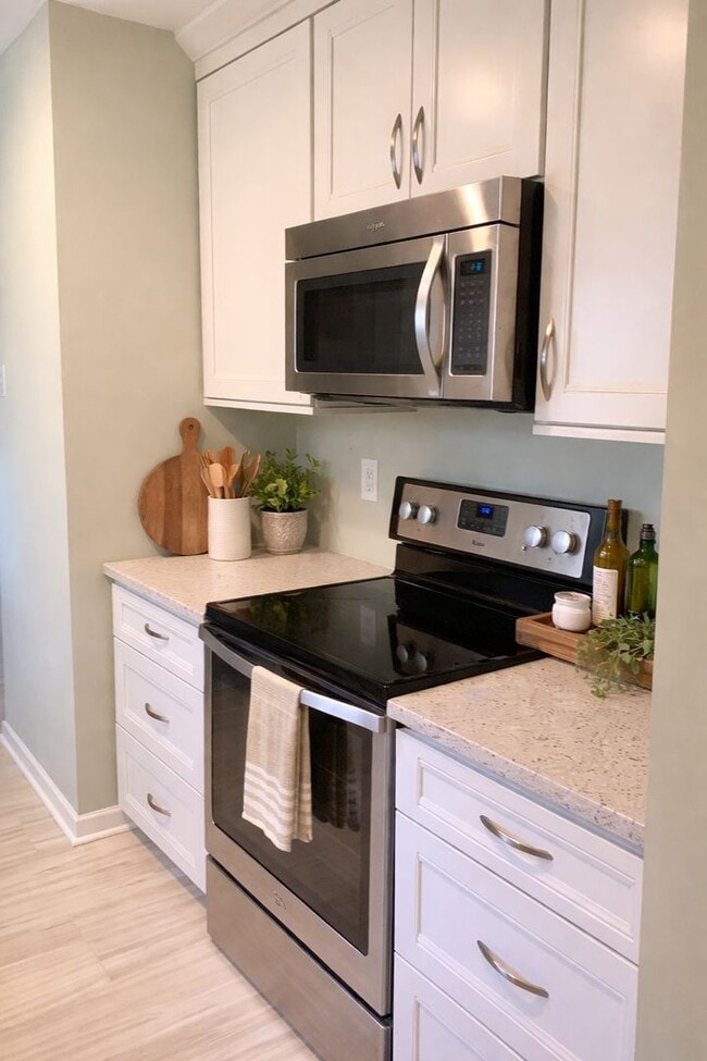 Photo - End Unit Townhome in Central Mount Pleasant - AVAILABLE August 1, 2026!