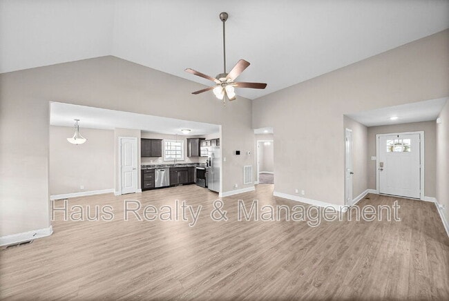 314 Lugano Ln