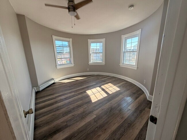 Photo - 325 Atlantic Ave Unit 3