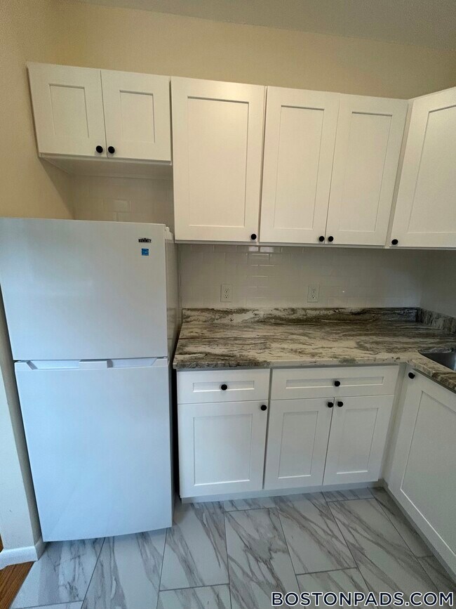 Photo - 2018 Commonwealth Ave Unit 31