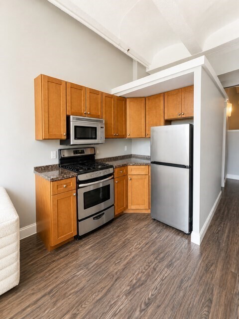 Photo - 12 Stoneholm St Unit 428