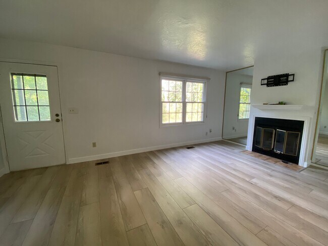 Photo - 5650 S 1425 E