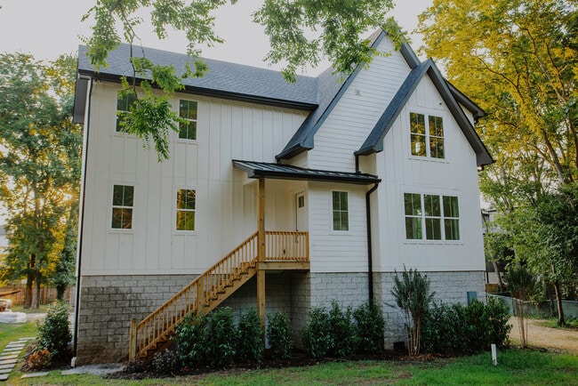 Photo - 1000 Camilla Caldwell Ln