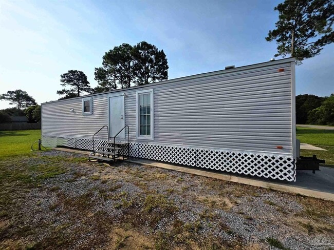 Building Photo - 8676 Sharon Ln