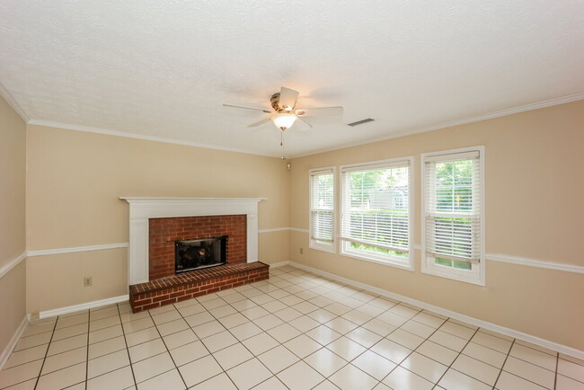 Photo - 114 Rubicon Rd
