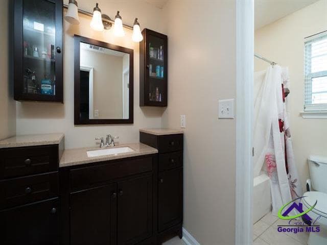 Photo - 130 Coronation Dr