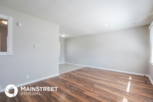 Photo - 200 Westside Dr