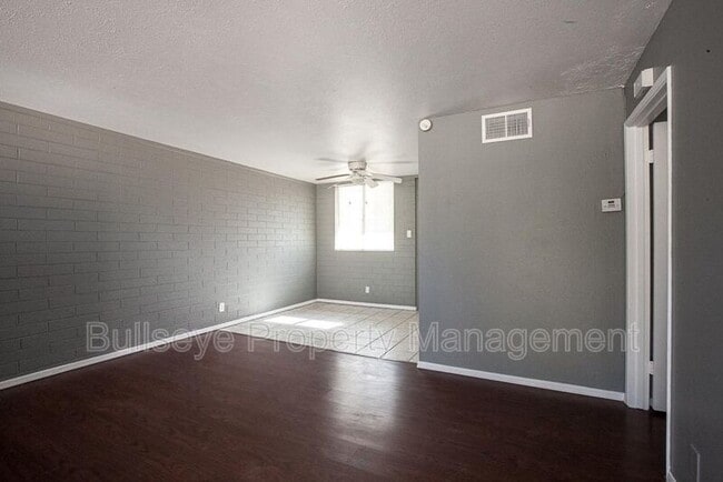 Photo - 247 S Hobson