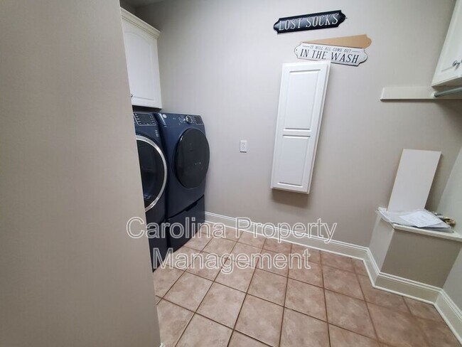 Photo - 2545 Rea Rd
