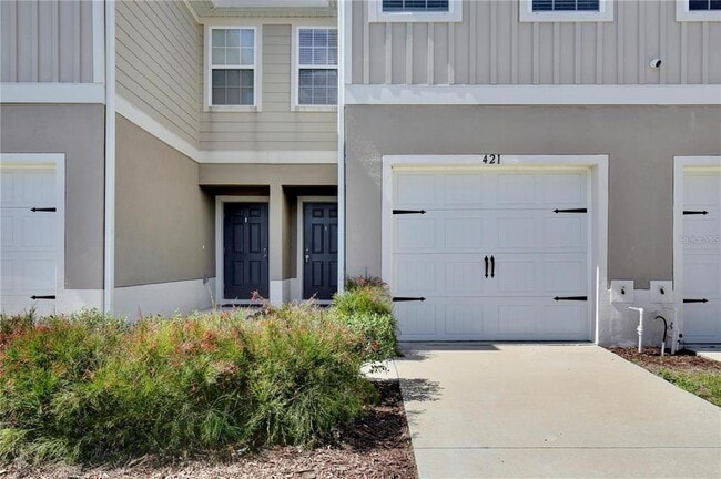 Photo - 421 Sedgewick Dr
