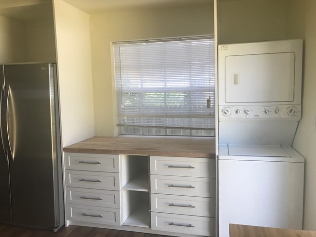 Photo - 2435 McKinley St