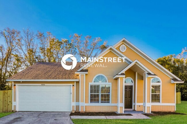 Building Photo - 3 Bedroom Pet-Friendly Home in Jacksonville, FL with Main Street Renewal