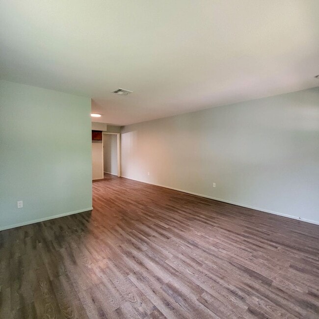 Photo - 1117 E Parker St Unidad 1119 East Parker Street-1