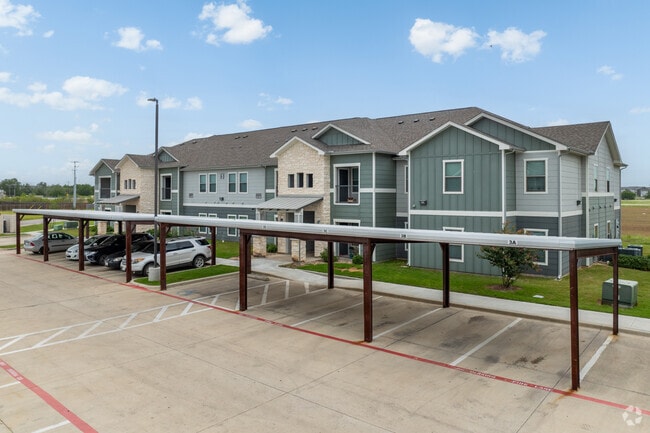 Building Photo - Lockhart Springs Rental