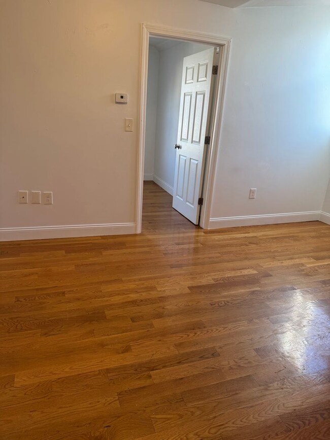 Photo - Sixty One Crescent Avenue LLC Unit 61-4