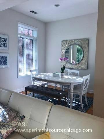 Photo - 2049 N Sheffield Ave Unit 2