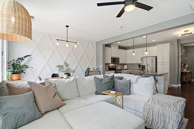 Photo - 1223 Bhaltair Ln