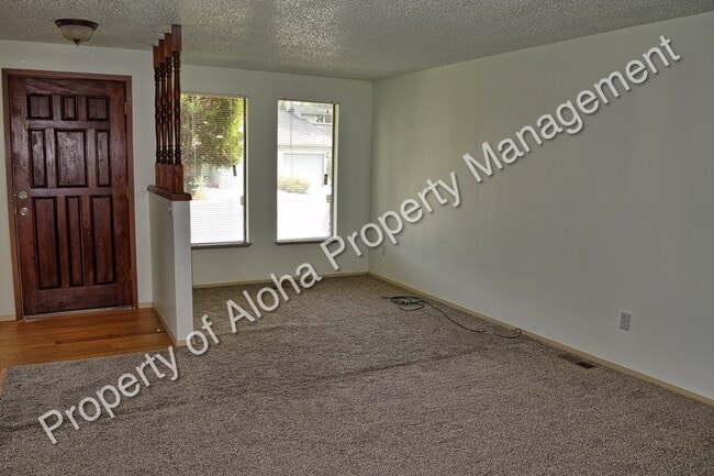 Photo - 6901 Freemont St