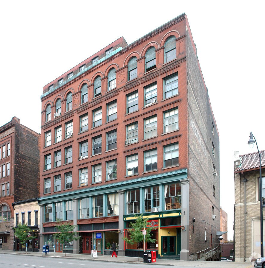 Photo - Searle Building