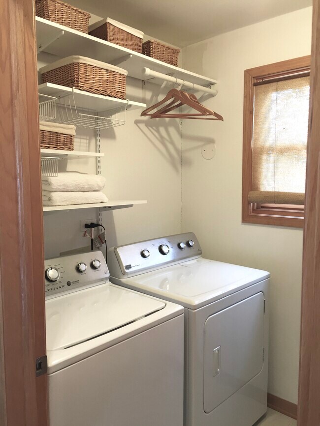 Photo - 1752 W Superior St Unit 3