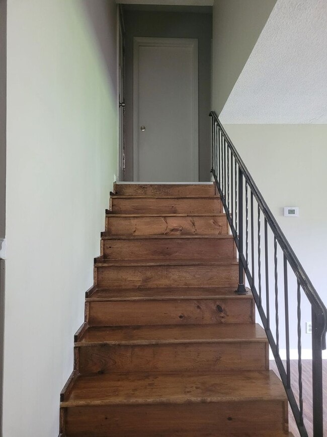 Photo - Pet-Friendly Duplex in East Ridge with Fenced Yard & Bonus Room!