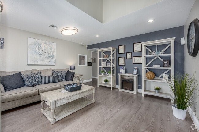 Leasing Office - Rivercourt Apartments