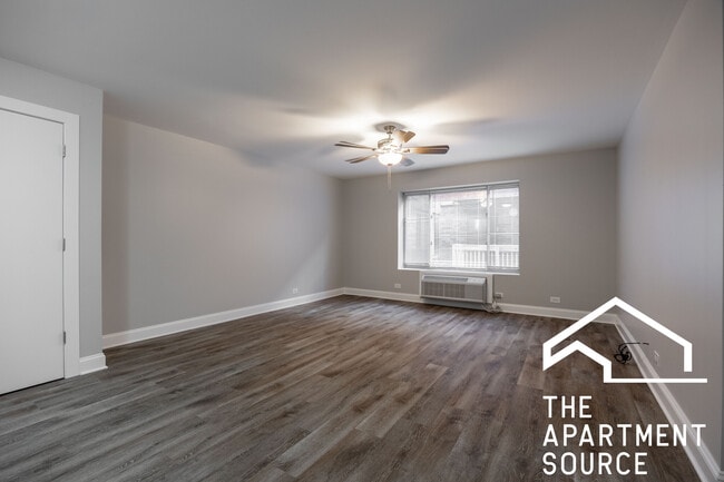 Building Photo - 745 W Gordon Ter Unit 206