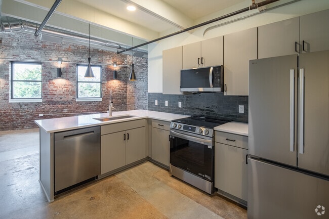1BR, 1BA - 850SF - Kitchen