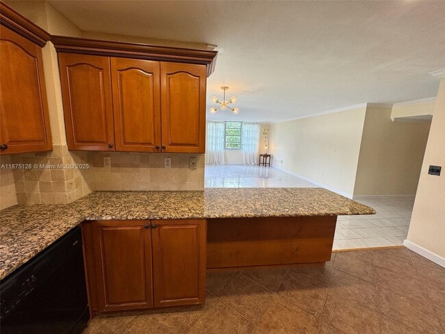 Photo - 2780 NE 183rd St Unidad 301