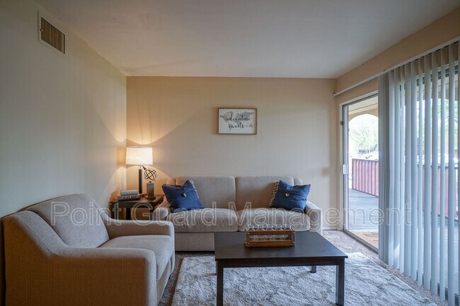 Photo - 1528 Oxford Pl Unit 31