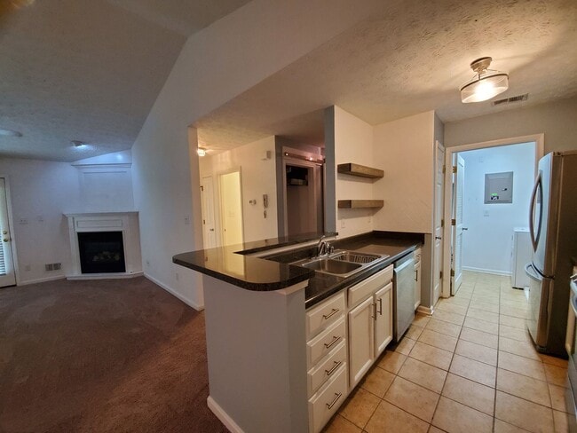 Building Photo - CHECK OUT THIS STUNNER!!  Beautifully Upda... Rental