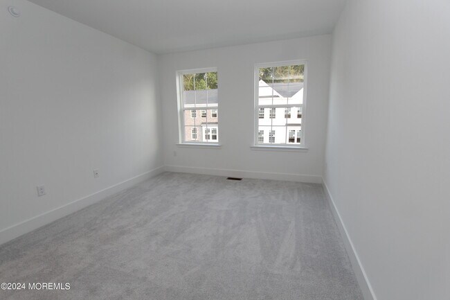 Photo - 35 Crimson Dr