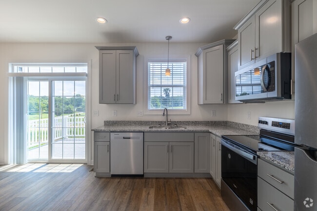 Building Photo - Foxpoint