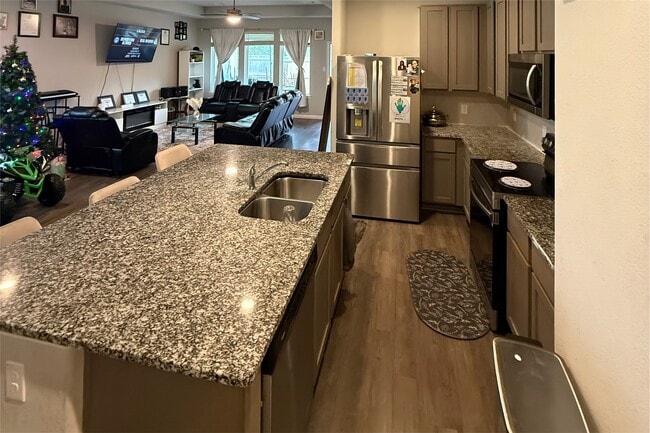 Photo - 5747 Cerrillos Dr