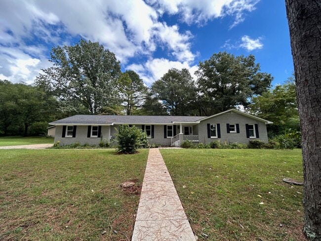 Building Photo - 153 Jacque-Jim Dr