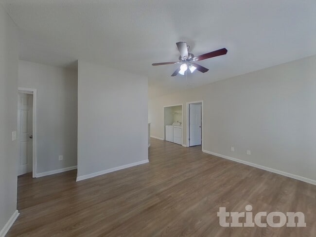 Photo - 1526 Jeffrey Bryan Dr