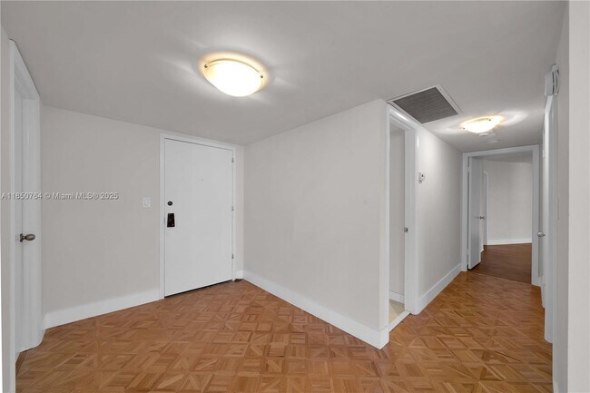 Photo - 1111 Crandon Blvd Unit A1107