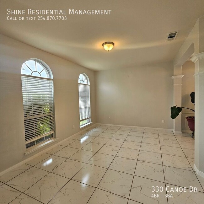 Photo - 330 Canoe Dr