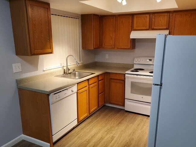 Photo - Cedar Gardens Apartments