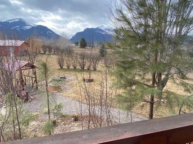 Photo - 3979 Stevensville River Rd