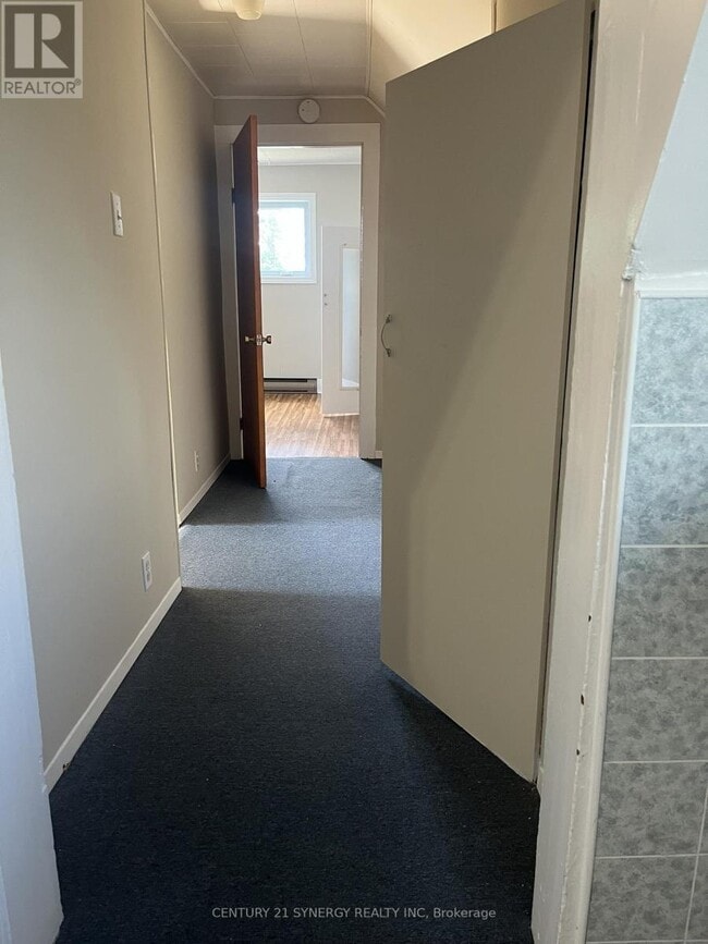Photo - 931 Laurier St