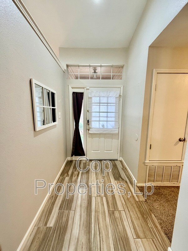 Photo - 6338 Broadmeadow