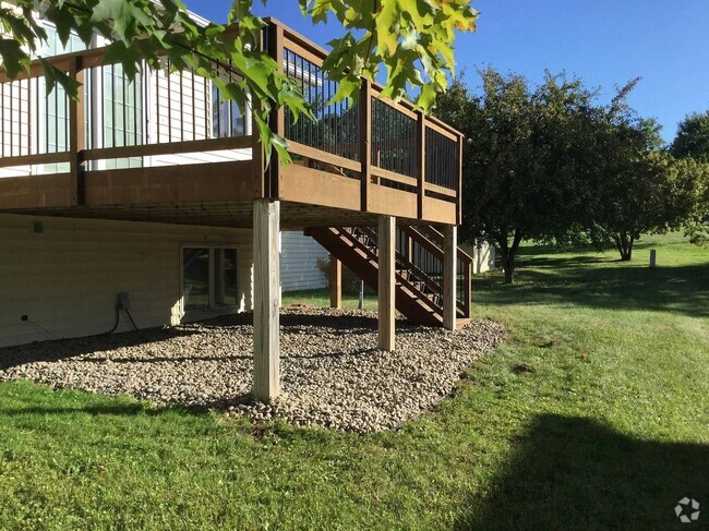 Building Photo - 3991 Whiting Ln NE Rental