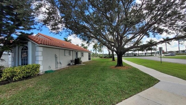 Photo - 1599 Oak Berry Cir