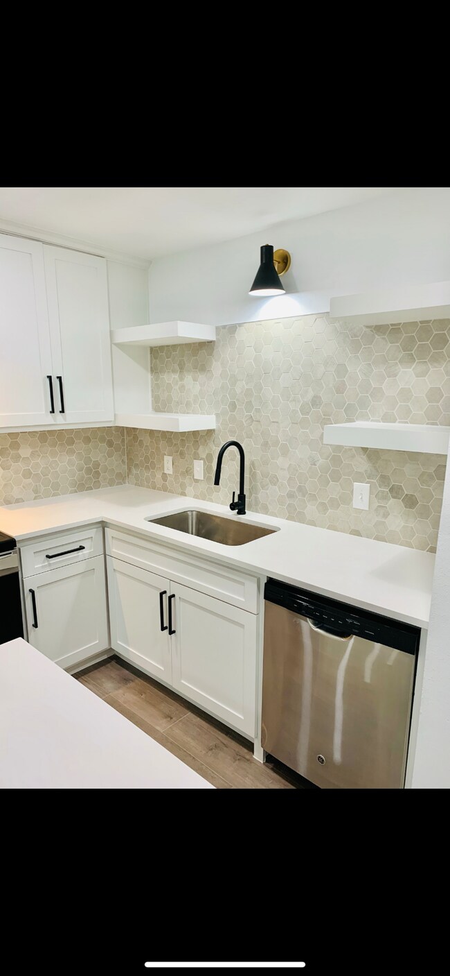 Photo - 5311 Fleetwood Oaks Ave