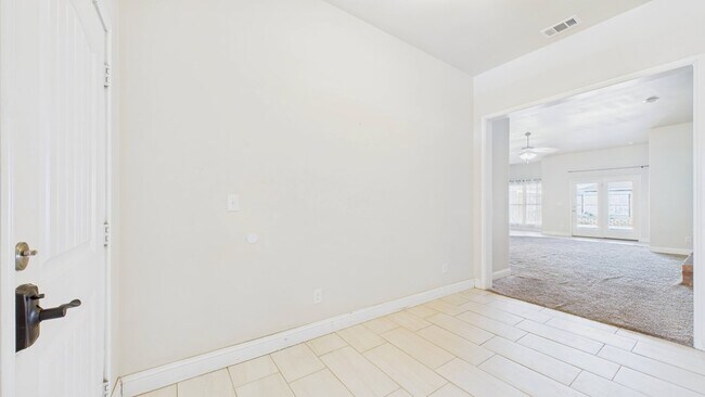 Photo - 9904 Aloe Ct