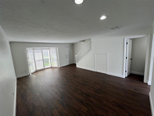 Photo - 301 S Bungalow Park Ave