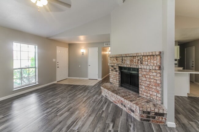 Photo - 401 Rainier St