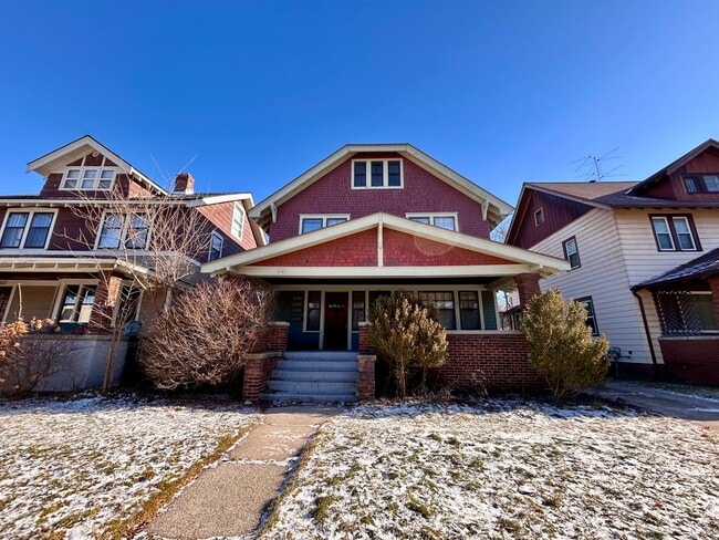 Building Photo - Three Bedroom Home in Grand Rapids